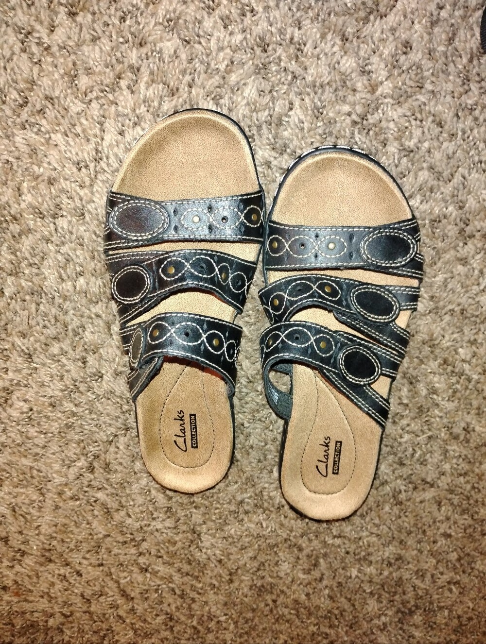 Clarks Collection Women's Black Leather Cut-Out Slide Sandals (Size 6.5 M)